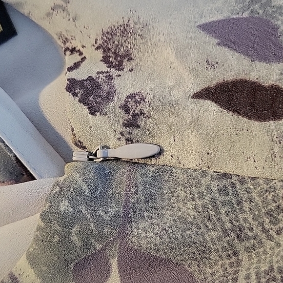 LAURA SCOTT‎ Purple Floral Blouse Medium - Picture 5 of 6